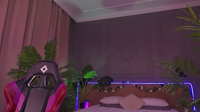 Devilinee online show from 02-27-25, 10:15