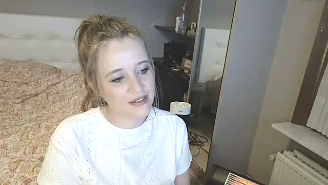 Snapshot of Neonstar chatting on 03-13-26, 09:54 Neonstar online show from 03-13-26, 09:54