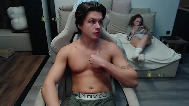 Sunny-Girl1 online show from 11-19-25, 07:14