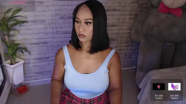 TinnaCobb online show from 10-06-25, 01:30