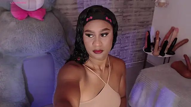 TinnaCobb online show from 03-27-26, 04:07