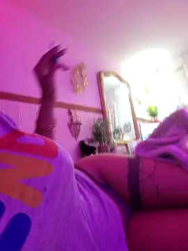 misscectito13 online show from 10-14-25, 03:29