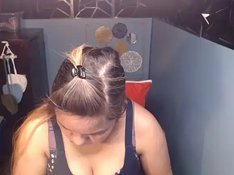 ambersmile online show from 10-12-25, 10:58