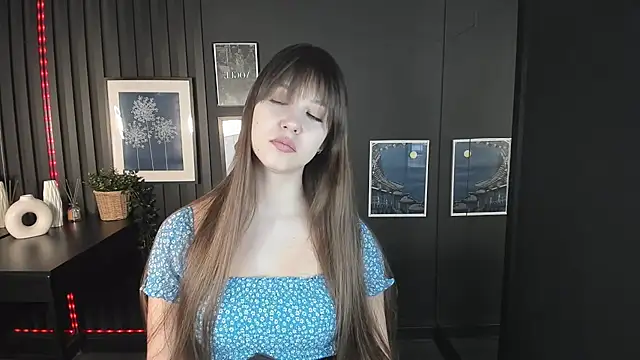 ElizaMild online show from 01-23-25, 01:02