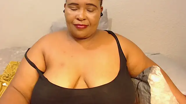 Snapshot of zandile chatting on 01-26-25, 09:51 zandile online show from 01-26-25, 09:51