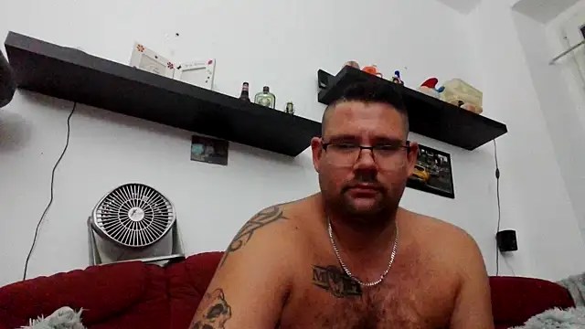 Snapshot of sexykevin17cm chatting on 10-03-25, 02:30 sexykevin17cm online show from 10-03-25, 02:30