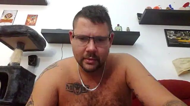 Snapshot of sexykevin17cm chatting on 10-14-25, 07:47 sexykevin17cm online show from 10-14-25, 07:47