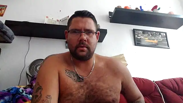 Snapshot of sexykevin17cm chatting on 10-24-25, 09:17 sexykevin17cm online show from 10-24-25, 09:17