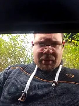 Snapshot of sexykevin17cm chatting on 10-29-25, 01:35 sexykevin17cm online show from 10-29-25, 01:35