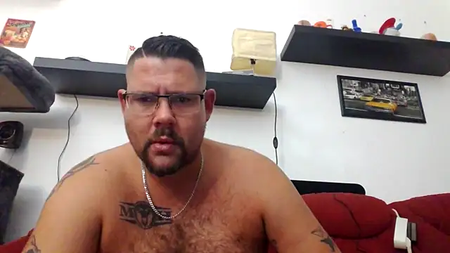 Snapshot of sexykevin17cm chatting on 11-05-25, 04:18 sexykevin17cm online show from 11-05-25, 04:18