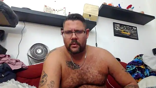 Snapshot of sexykevin17cm chatting on 11-11-25, 12:32 sexykevin17cm online show from 11-11-25, 12:32