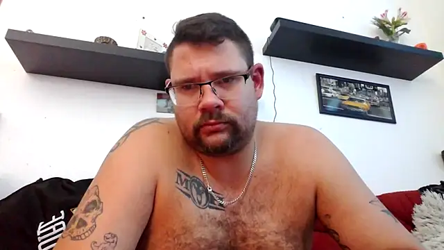 Snapshot of sexykevin17cm chatting on 12-15-25, 02:32 sexykevin17cm online show from 12-15-25, 02:32