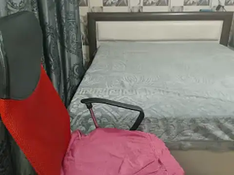 Snapshot of Boolochka chatting on 02-17-25, 11:20 Boolochka online show from 02-17-25, 11:20