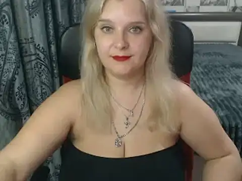 Snapshot of Boolochka chatting on 03-10-25, 06:45 Boolochka online show from 03-10-25, 06:45