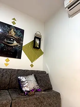 Snapshot of Shantal_Lovee chatting on 11-23-25, 06:08 Shantal Lovee online show from 11-23-25, 06:08