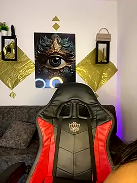 Snapshot of Shantal_Lovee chatting on 12-04-25, 02:43 Shantal Lovee online show from 12-04-25, 02:43