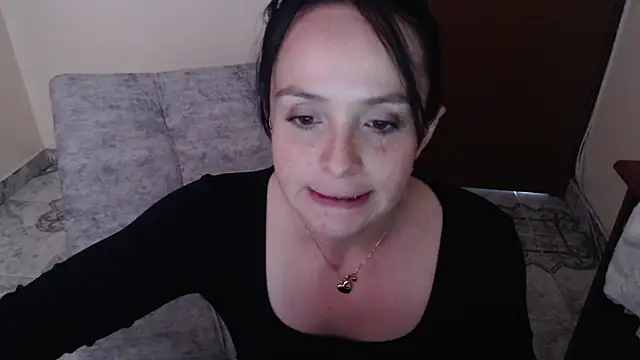 Snapshot of antara_hotgirl chatting on 10-31-25, 09:38 antara hotgirl online show from 10-31-25, 09:38