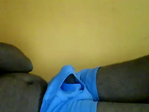 Snapshot of Indianguymohan chatting on 03-09-26, 04:44 Indianguymohan online show from 03-09-26, 04:44