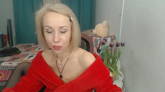 LuxuryNika online show from 03-17-25, 07:26