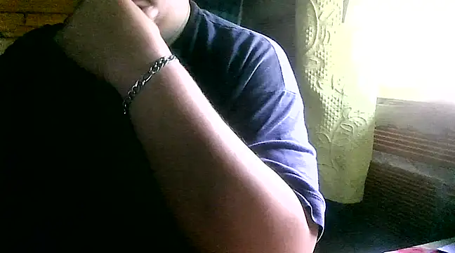 Snapshot of Eze_mole chatting on 02-23-25, 06:56 Eze mole online show from 02-23-25, 06:56