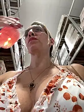 Snapshot of Gatitacarlita chatting on 01-11-25, 08:43 Gatitacarlita online show from 01-11-25, 08:43