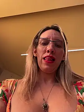 Snapshot of Gatitacarlita chatting on 01-20-25, 01:42 Gatitacarlita online show from 01-20-25, 01:42