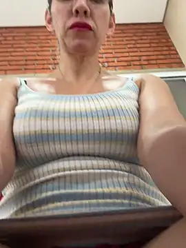 Snapshot of Gatitacarlita chatting on 03-15-25, 11:51 Gatitacarlita online show from 03-15-25, 11:51