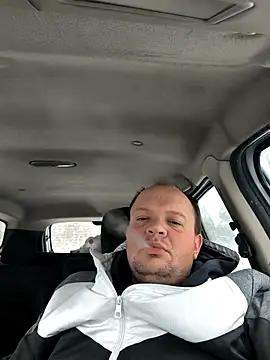 Snapshot of Dimka132 chatting on 01-14-26, 08:20 Dimka132 online show from 01-14-26, 08:20