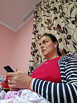 IsabelleCraft online show from 03-08-25, 07:05