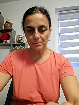 IsabelleCraft online show from 03-16-25, 04:23