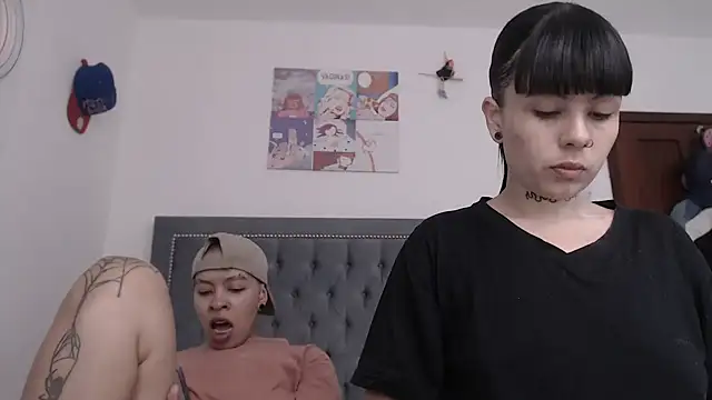 dulce maria x online show from 03-06-25, 07:43