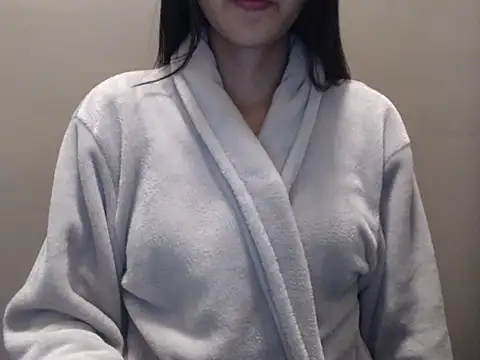 Bigg Pussyy Catt online show from 11-04-25, 10:14