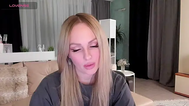 Libby Nora online show from 01-21-25, 05:51