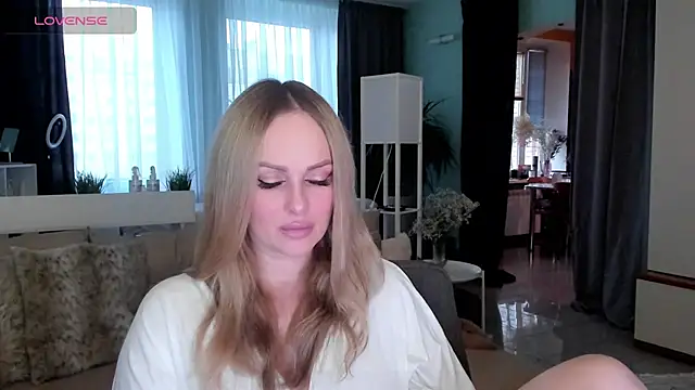 Libby Nora online show from 01-29-25, 10:58