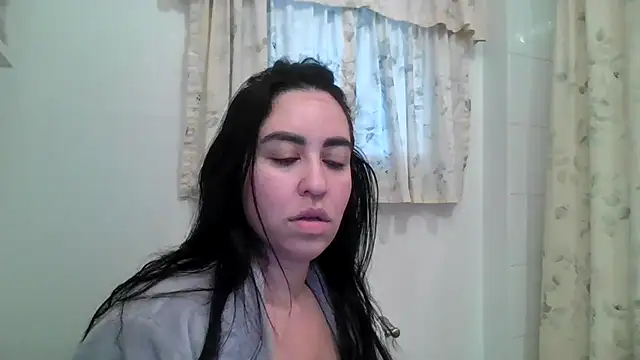 Snapshot of WetFlower69 chatting on 06-18-26, 01:04 WetFlower69 online show from 06-18-26, 01:04