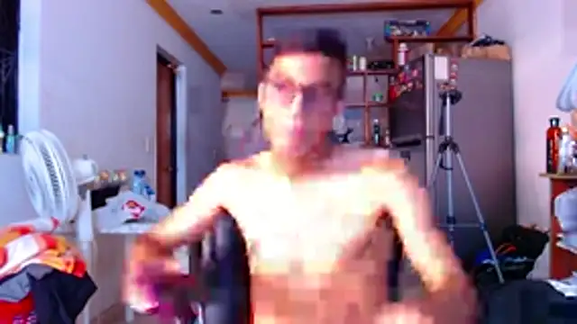 Snapshot of Lion_Grrr chatting on 11-20-25, 02:06 Lion Grrr online show from 11-20-25, 02:06