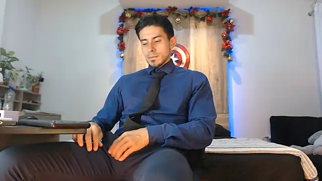 Snapshot of Andrew_4_ chatting on 12-23-25, 05:16 Andrew 4 online show from 12-23-25, 05:16