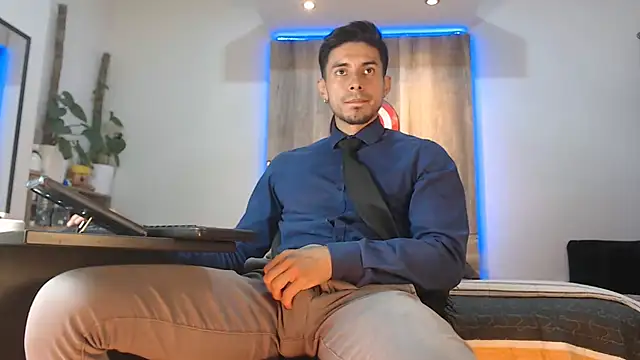 Snapshot of Andrew_4_ chatting on 02-04-26, 01:55 Andrew 4 online show from 02-04-26, 01:55