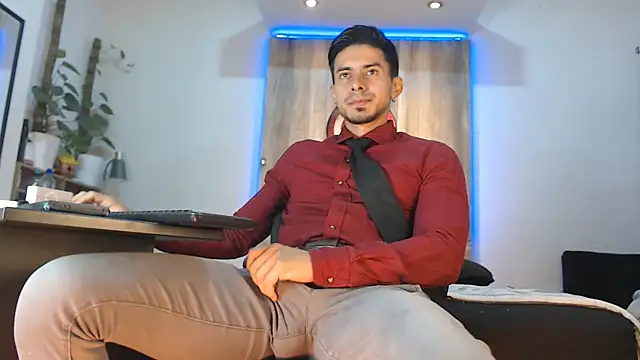 Snapshot of Andrew_4_ chatting on 03-25-26, 03:12 Andrew 4 online show from 03-25-26, 03:12