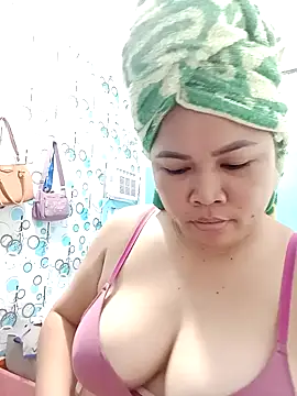 XXLorie 02 online show from 10-02-25, 01:12