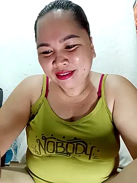 XXLorie 02 online show from 10-25-25, 11:07