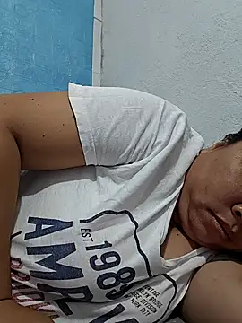 XXLorie 02 online show from 04-24-26, 01:02