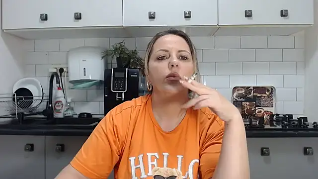 Snapshot of erikaerika chatting on 01-14-25, 02:53 erikaerika online show from 01-14-25, 02:53