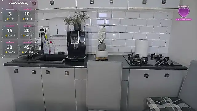 erikaerika online show from 02-20-26, 08:49