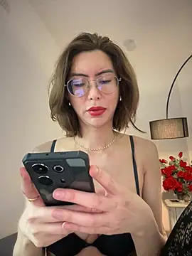 Snapshot of Ivysnow chatting on 07-05-26, 01:45 Ivysnow online show from 07-05-26, 01:45