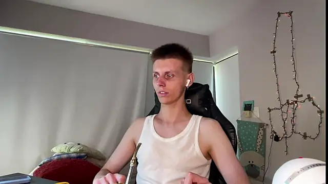 vladdymeow online show from 12-29-24, 03:24