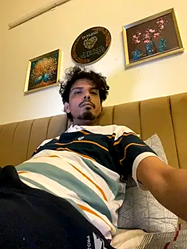 Snapshot of Talha266 chatting on 09-18-25, 08:11 Talha266 online show from 09-18-25, 08:11