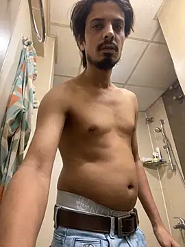 Snapshot of Talha266 chatting on 10-25-25, 11:43 Talha266 online show from 10-25-25, 11:43