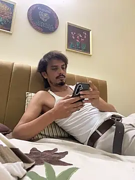 Snapshot of Talha266 chatting on 12-22-25, 09:17 Talha266 online show from 12-22-25, 09:17