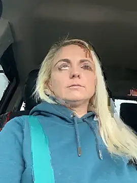 Snapshot of TinkPixieDust chatting on 02-14-26, 08:16 TinkPixieDust online show from 02-14-26, 08:16